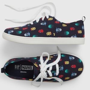 GAP KIDS MARVEL SUPERHERO SNEAKERS
